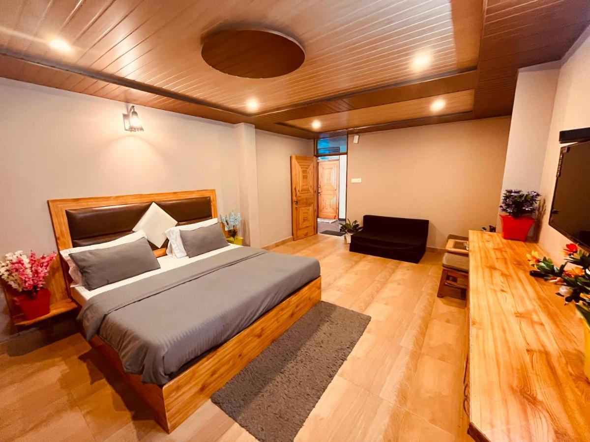 Hotel Hollywood - Top Rated & Most Awarded Property In Manali Exteriér fotografie