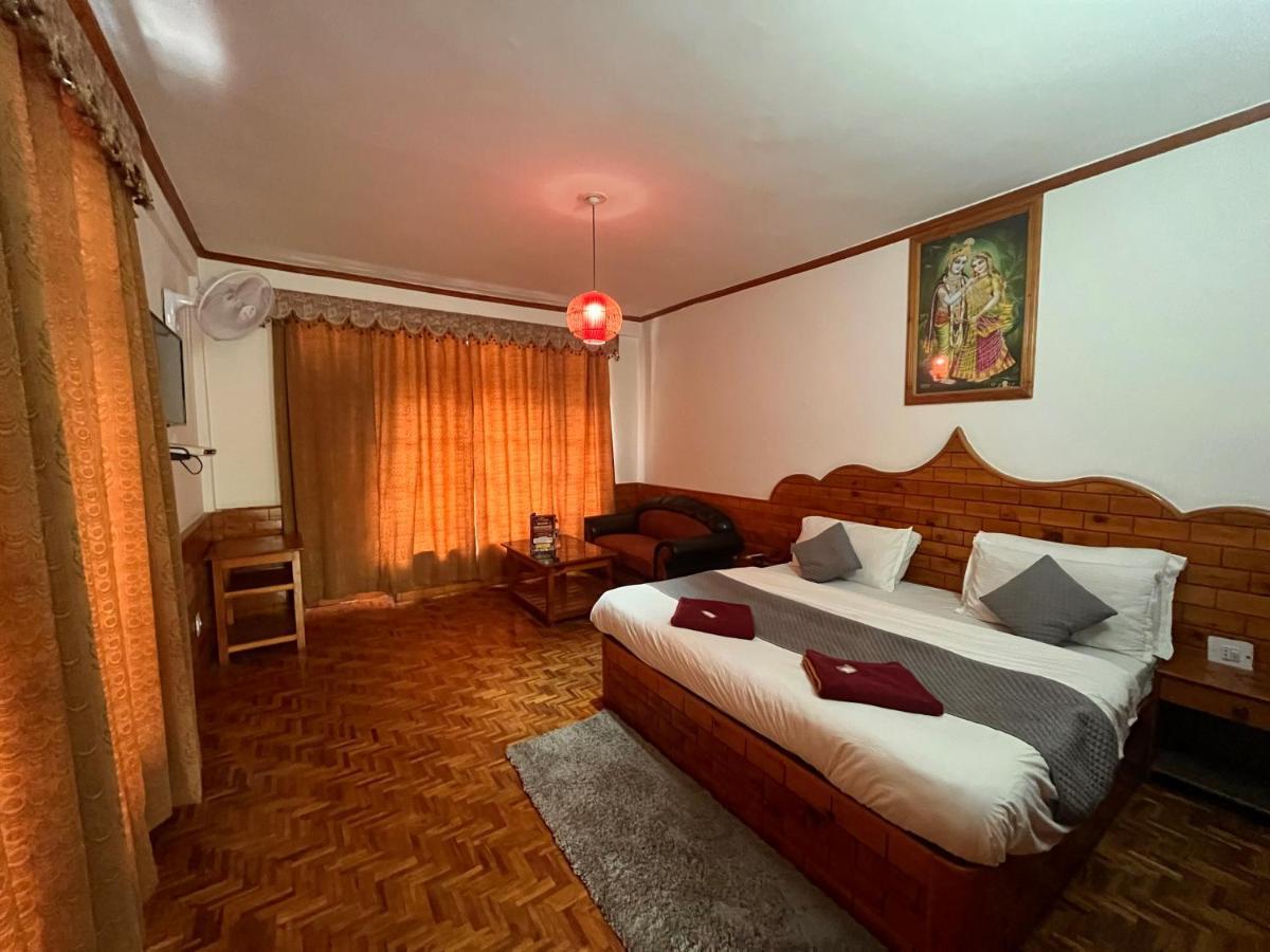 Hotel Hollywood - Top Rated & Most Awarded Property In Manali Exteriér fotografie