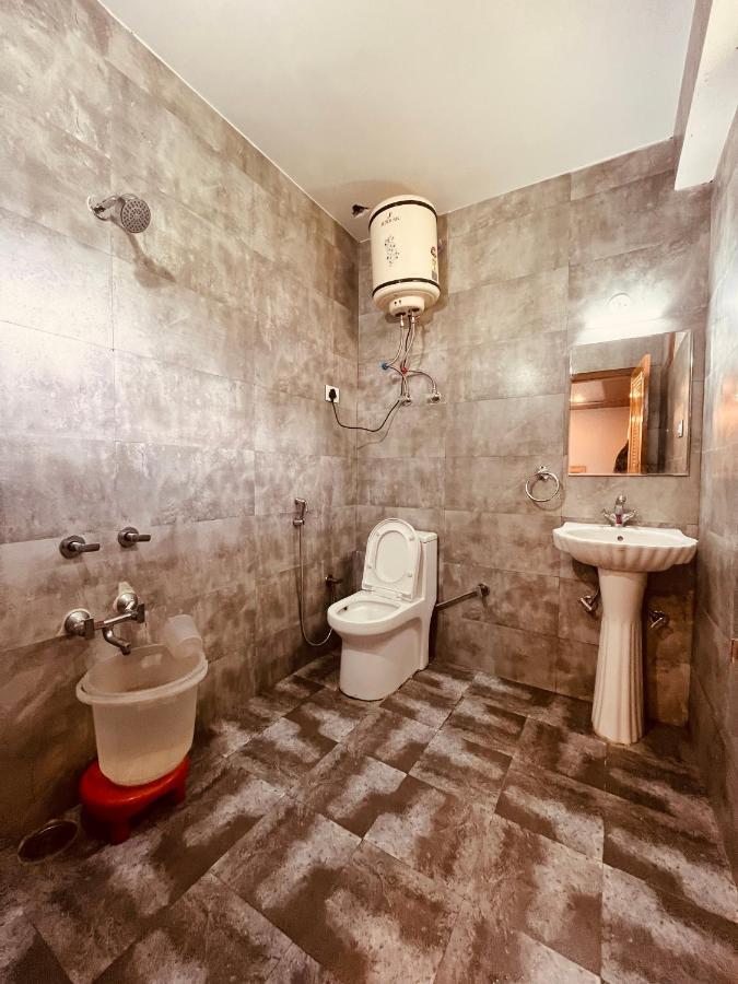 Hotel Hollywood - Top Rated & Most Awarded Property In Manali Exteriér fotografie